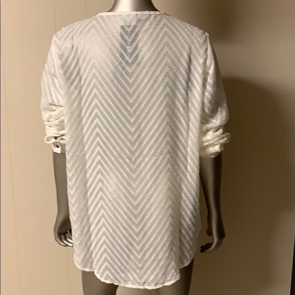 Long sleeve top - Picture 2 of 3